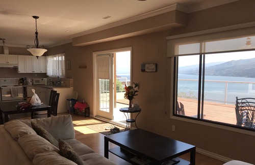Central Okanagan House | Spacious Suites in Peaceful Cul-De-Sac with Panorama Lake View
