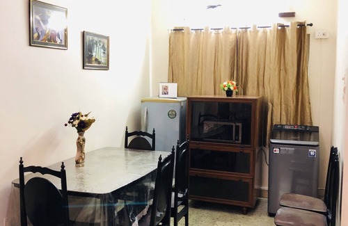 Ballygunge Apartment | Spacious, sunny, 3 bedroom apartment in the heart of the city