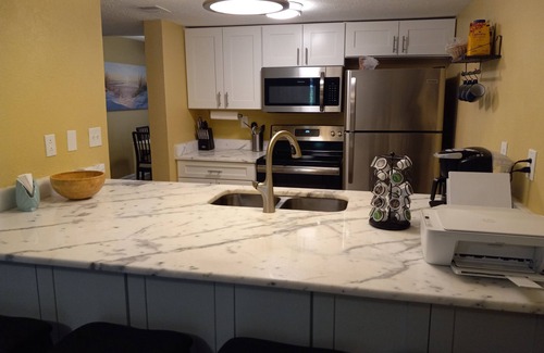 Bayview House | Spacious Townhome - Bermuda Bay Beach & Raquet Club - St. Petersburg