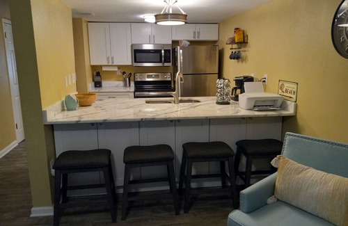 Bayview House | Spacious Townhome - Bermuda Bay Beach & Raquet Club - St. Petersburg