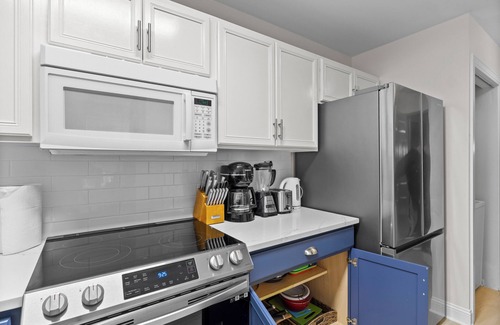 Keys Of Marsh Harbor House | Spacious Townhouse Retreat Near Rehoboth & Dewey Beach! Linens+Pool Included