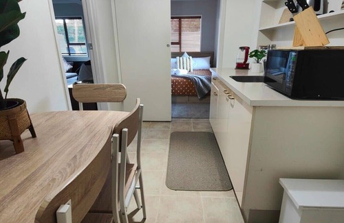 Richmond Heights House | Spacious & Tranquil - 5min town *No Service Fee*