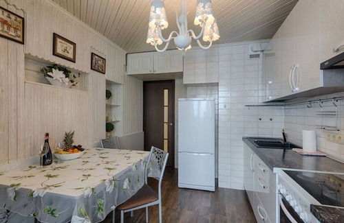 Veragi House | Spacious two-level four bedroom apartment overlooking the river