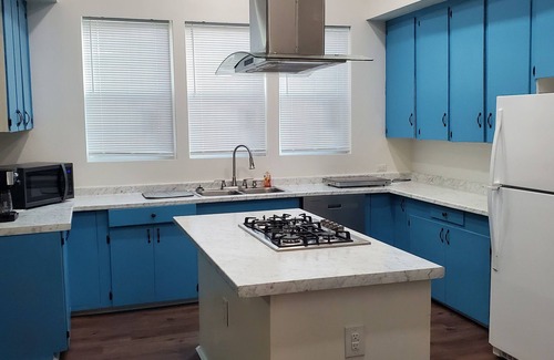 Ruston House | Spacious unit near LA TECH & GSU Lots of natural light LARGE yardn3 bed- 2 bath