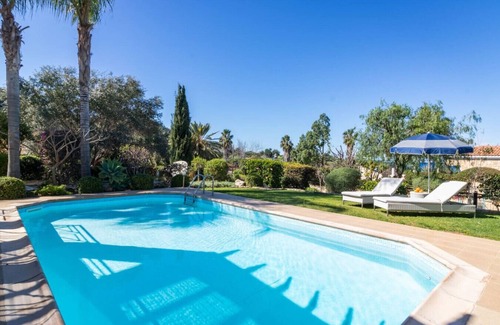 Neo Chorio House | Spacious villa in Latchi by the bitch!