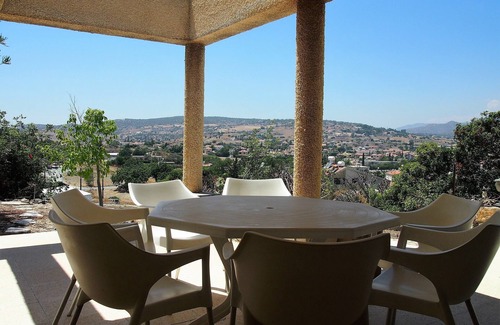 Pareklisia House | Spacious Villa In Pareklisia - 3 Minutes To The Sea, Great Views And Jacuzzi