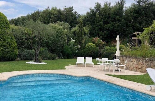 Roquefort-les-Pins Villa | Spacious Villa in Valbonne with Swimming Pool