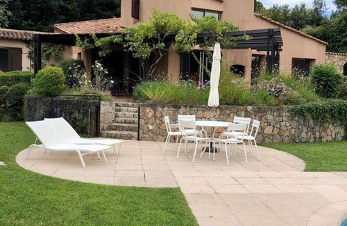 Roquefort-les-Pins Villa | Spacious Villa in Valbonne with Swimming Pool