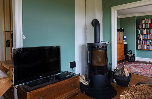 Hamburgsund House | Spacious villa on the nature reserve Valön.