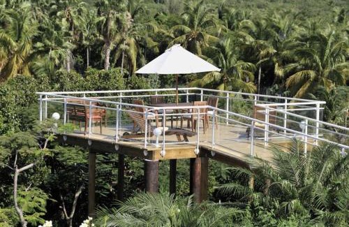 Plum Bay Villa | Spacious villa with sea view in Saint Martin + private pool.