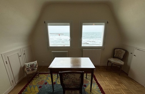 Guilvinec House | Spacious villa with sea view