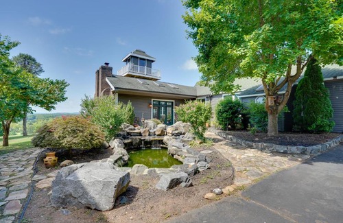 Tuscarora House | Spacious Virginia Retreat with Deck and Scenic Views!