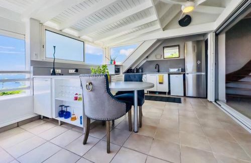 Nettle Bay Apartment | Spacious Waterfront 2 Bedroom Condo with 2 Bathrooms, Pool, AC