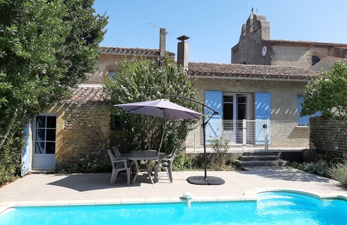 Les Casses House | Spacious Well Appointed House With Pool, Sleeps 6 People Comfortably