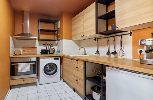 Friedrichstadt Apartment | Spaciousliving Design Apartment - Central - Boxspringbett - Messe