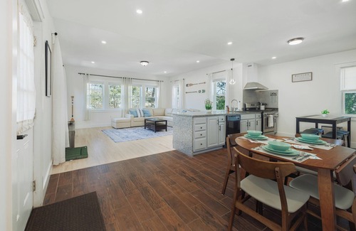 Braintree House | Spaciously Convenient Lake House 4 BR, 2 BA, 8 ppl