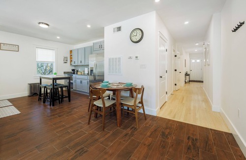 Braintree House | Spaciously Convenient Lake House 4 BR, 2 BA, 8 ppl