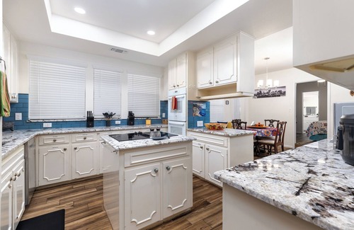 North San Antonio - SAT House | Spanish Hacienda-Heated Pool-1900 sq ft Game Room - Sleeps 18-Games-EPIC