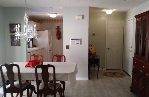 The Villages House | Spanish Springs area Courtyard Villa w/Golf Cart & Clubs