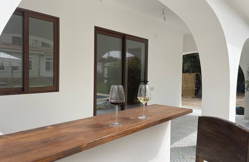 L'Eliana Ski Chalet | Spanish Villa With Guest Room & Pool House