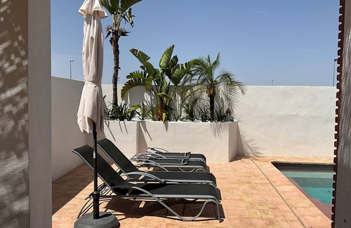 Jeronimo y Avileses y Balsicas de Arriba Villa | Spanish villa with large swimming pool
