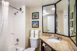 College Park Hotel | Spark by Hilton Atlanta Airport South College Park