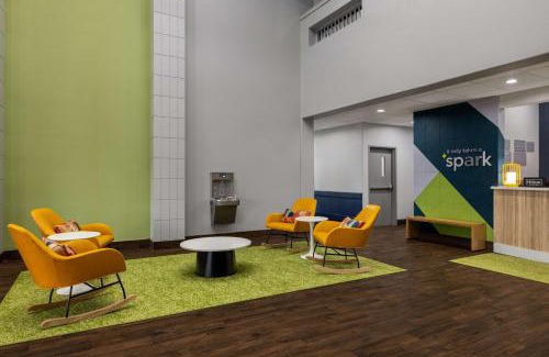 Nacogdoches Hotel | Spark by Hilton Nacogdoches