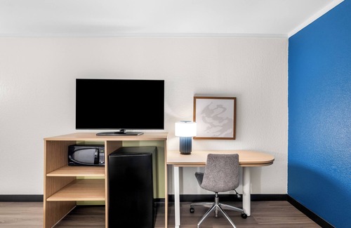 Roanoke Hotel | Spark by Hilton Roanoke Civic Center