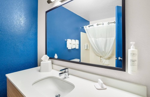 Tumwater Hotel | Spark by Hilton Tumwater