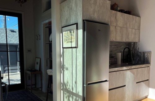 West End House | Sparkling Clean, Chemical-Free Commencement Bay Cottage