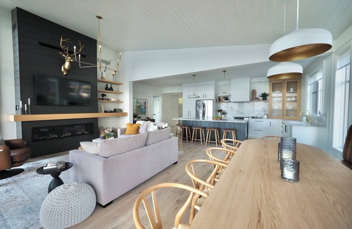 Meaford Cottage | Sparrow Cottage on the Bay — Modern Waterfront Retreat in Meaford, Ontario