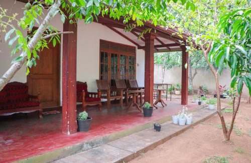 Udawalawa House | Sparrow House