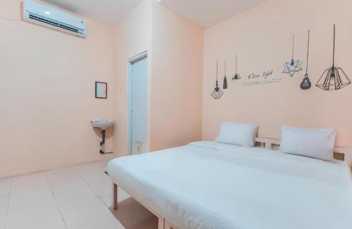 Depok Hotel | SPAZIE at Eden Guesthouse Depok