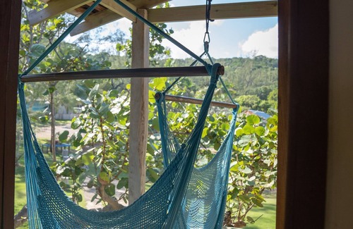 Robins Bay Villa | Special Low Rate, Tranquil Soaking Tub on Roof Overlooking Turquoise Beach