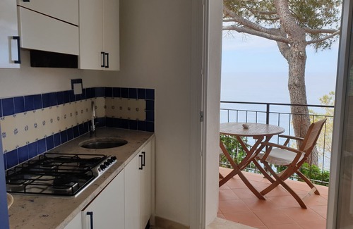Morcone House | special offer elba island mono directly on the sea free wifi