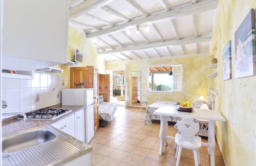 Morcone House | special offer elba island mono directly on the sea free wifi