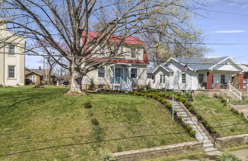 Cape Girardeau House | Special Offer for Weekly & Monthly Stays in August & September at "Brickyard"