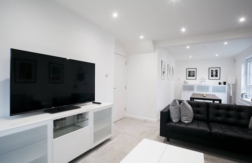St. Andrews House | *Special offer for remaining July dates*