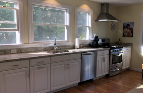 Edgartown House | SPECIAL OFFER!nLast minute cancellation, July 20-26. Price reduced. Walk to town