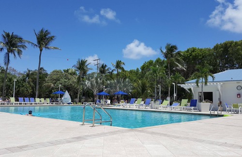 Tavernier Condo | Special rates for Summer@ Affordable Ocean Pointe Suites of Key Largo!