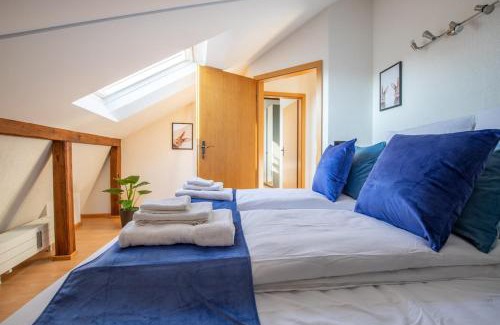 Breite Apartment | Special ROGER F RABBIT 4 Apartment, Roche Towers, 10-STAR