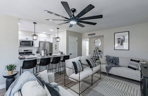 The Lakes Condo | *Special*SundevilStay⁓Pool⁓Near ASU~Tempe~Location