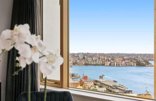 The Rocks Apartment | Spectacular Apartment with Harbour Bridge Views