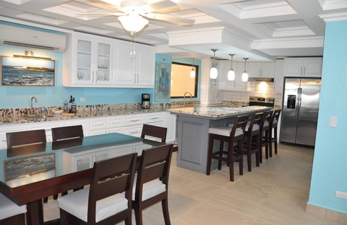 El Ocotal Villa | Spectacular Beach Front Villa at Bahia Pez Vela Playa Coco/Ocotal