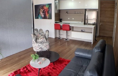 Las Lomas I Apartment | Spectacular condo floor 20