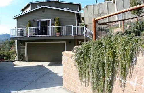 Oak Shores House | Spectacular Lake Nacimiento Waterfront Home with Private Dock.