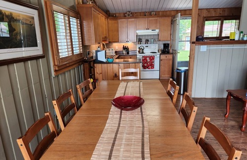 Washago Cottage | Spectacular Lakefront Cottage Retreat on Lake Couchiching sitting on 3/4 acres.