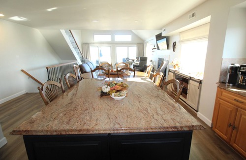 Sea Isle City House | Spectacular/modern town home is perfectly situated OCEANFRONT