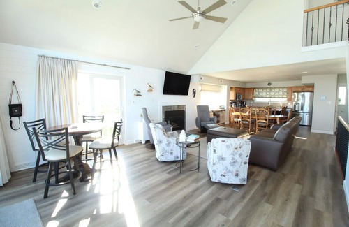 Sea Isle City House | Spectacular/modern town home is perfectly situated OCEANFRONT