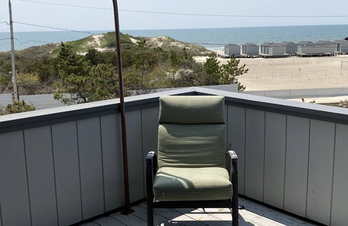 Adamsville House | Spectacular Ocean home located next to Horseneck Beach.